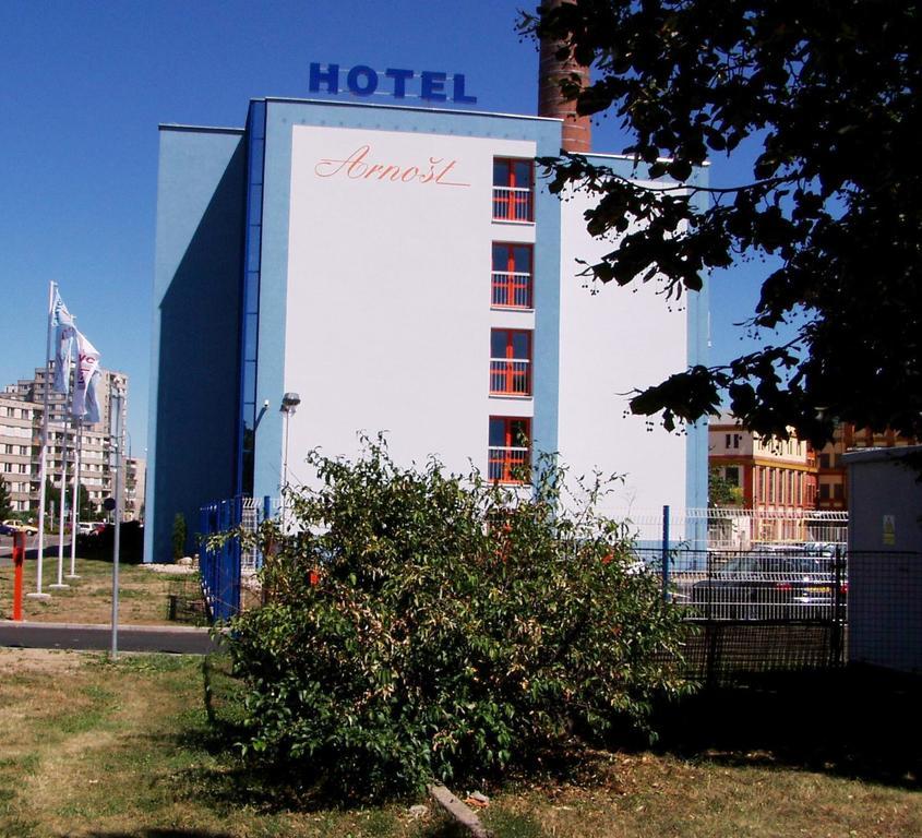 Hotel Arnost Garni Pardubice Dış mekan fotoğraf