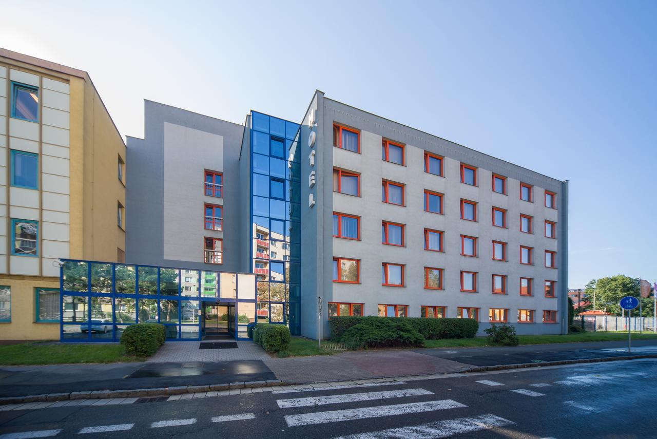 Hotel Arnost Garni Pardubice Dış mekan fotoğraf
