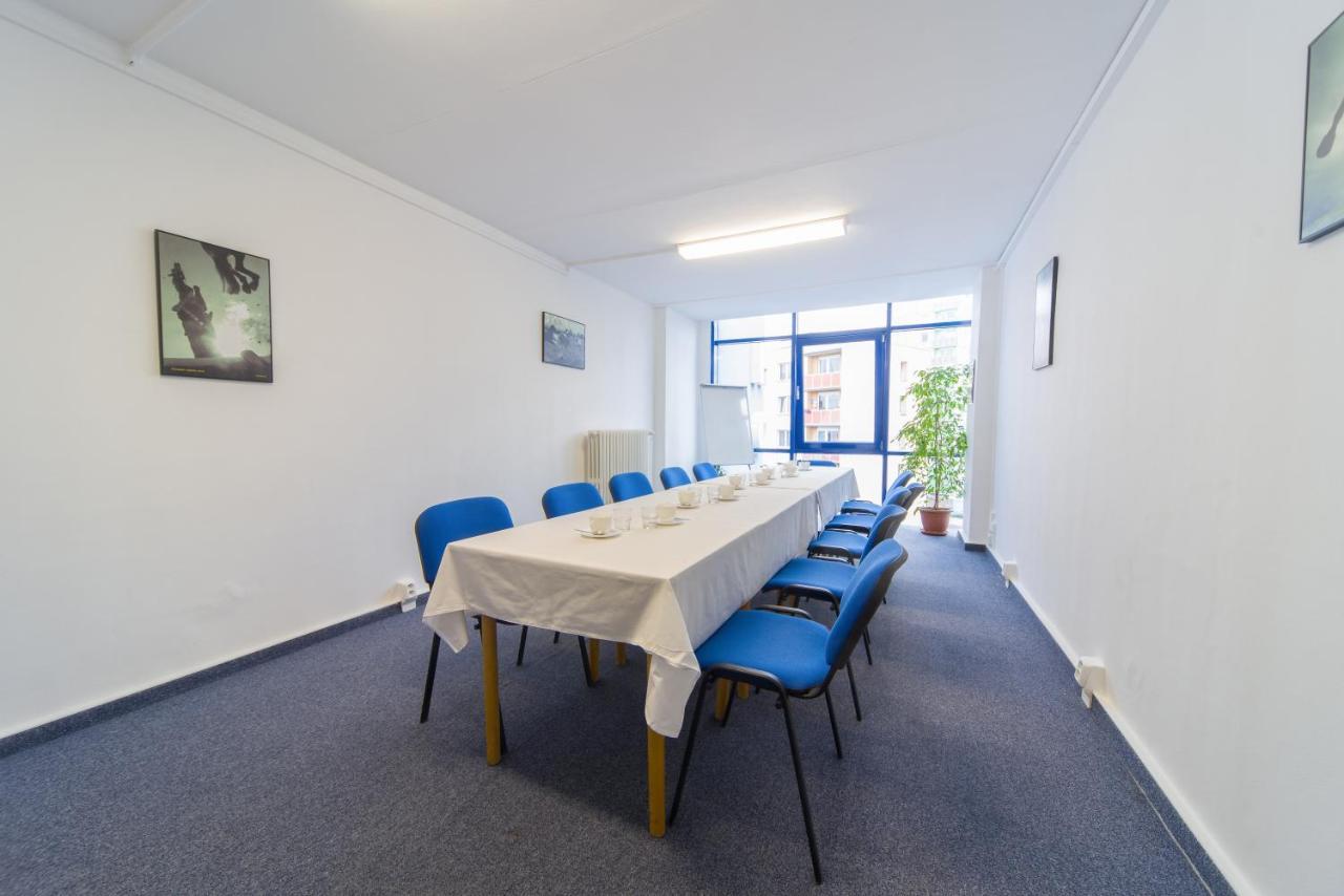 Hotel Arnost Garni Pardubice Dış mekan fotoğraf
