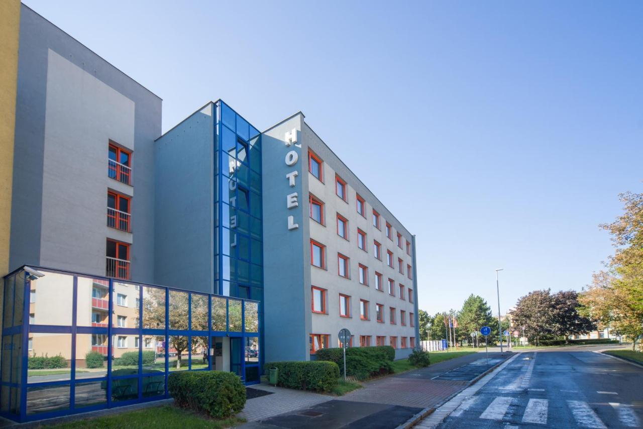 Hotel Arnost Garni Pardubice Dış mekan fotoğraf